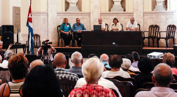 Encuentro de científicos en contra del Bloqueo de los Estados Unidos de América contra Cuba, en la sede de la Academia de Ciencias, en La Habana, el 25 de octubre de 2016. ACN FOTO/ Ariel Cecilio LEMUS ALVAREZ DE LA CAMPA Encuentro de científicos en contra del Bloqueo de los Estados Unidos de América contra Cuba, en la sede de la Academia de Ciencias, en La Habana, el 25 de octubre de 2016. ACN FOTO/ Ariel Cecilio LEMUS ALVAREZ DE LA CAMPA