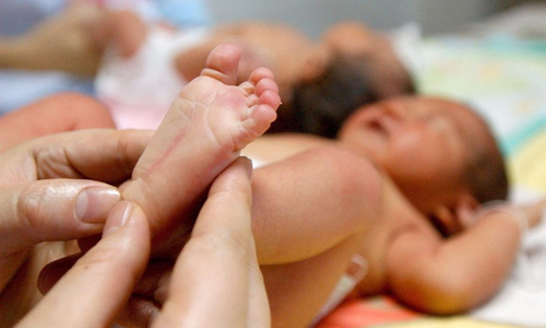 La provincia de Ciego de Ávila reporta en lo que va de año una tasa de mortalidad infantil de 3,85 por cada mil nacidos vivos, gracias a la eficacia de la labor del personal de salud en el territorio, cifra inferior a igual período del año anterior. La provincia de Ciego de Ávila reporta en lo que va de año una tasa de mortalidad infantil de 3,85 por cada mil nacidos vivos, gracias a la eficacia de la labor del personal de salud en el territorio, cifra inferior a igual período del año anterior.
