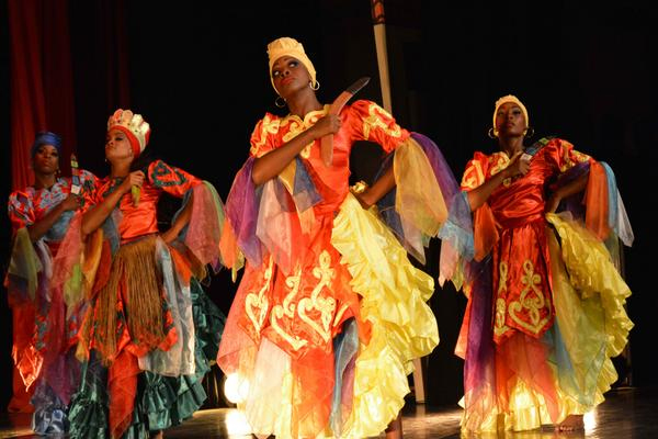 Presentación del Conjunto Folklórico Nacional en la XXIII Fiesta de la Cubanía, en la ciudad de Bayamo, provincia Granma, Cuba, el 19 de octubre de 2017. ACN FOTO/Armando Ernesto CONTRERAS TAMAYO Presentación del Conjunto Folklórico Nacional en la XXIII Fiesta de la Cubanía, en la ciudad de Bayamo, provincia Granma, Cuba, el 19 de octubre de 2017. ACN FOTO/Armando Ernesto CONTRERAS TAMAYO