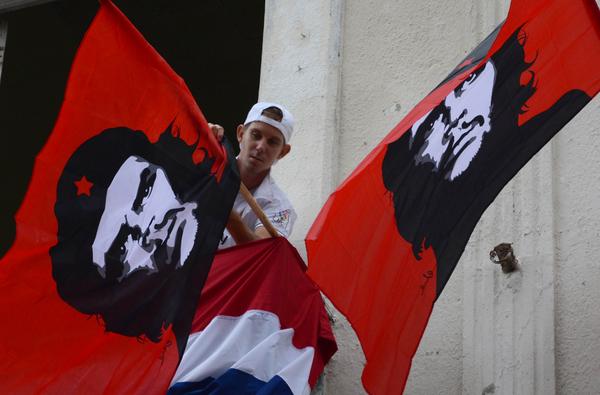 Artistas villaclareños, reconocidos en toda Cuba por su entrega y profesionalidad, ofrecerán hoy una Gala Cultural como tributo a Ernesto Guevara, vísperas del ocho de octubre cuando se cumplen 50 años de su caída en combate en tierras bolivianas. ACN FOTO/Arelys María ECHEVARRÍA RODRÍGUEZ