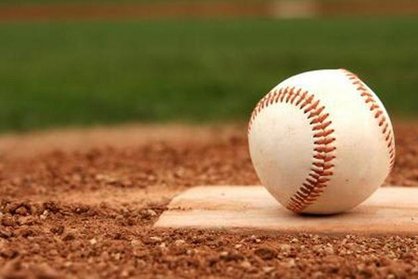 Con el afán de revertir el saldo negativo de la anterior subserie y retomar la senda del triunfo, el líder Pinar del Río visitará a partir de hoy a Sancti Spíritus, en el estadio José Antonio Huelga, en la LVII Serie Nacional de Béisbol.