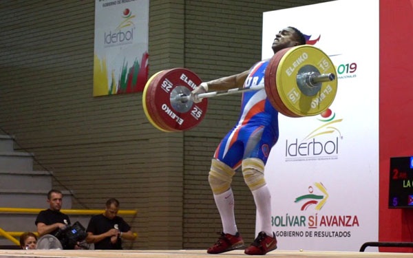 1102-Addriel La O-pesas.jpg