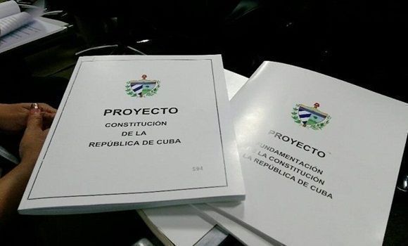 Tabloide del proyecto de Constitución de la República de Cuba Tabloide del proyecto de Constitución de la República de Cuba