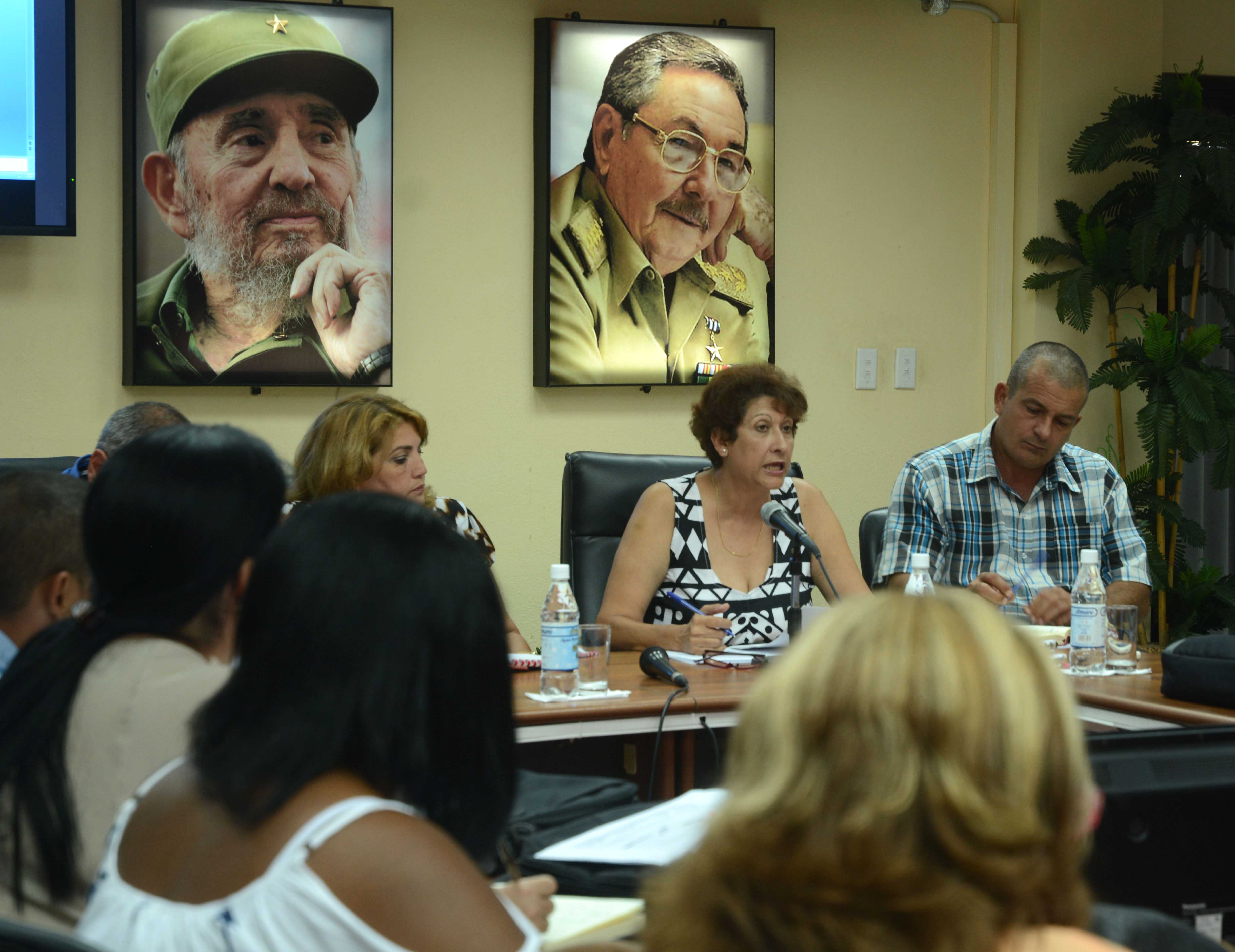 Cuban Education Minister: We have to guarantee the teacher in every classroom