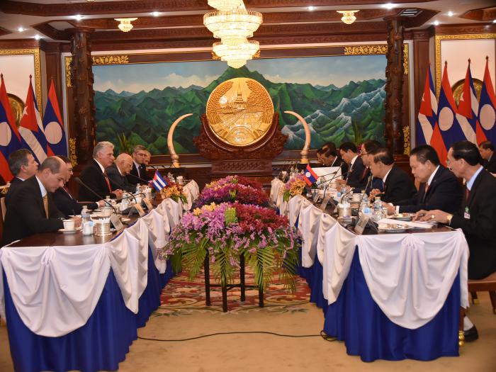  Cuba et le Laos encouragent des liens parlementaires à La Havane