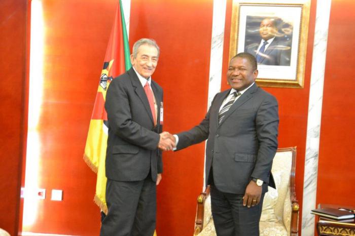 Recibe presidente de Mozambique a delegación del Comité Central del PCC