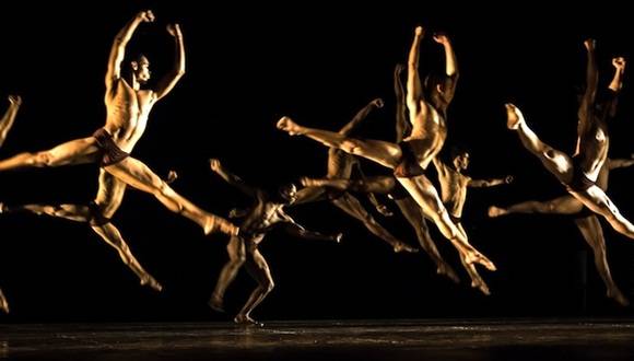 Danza Contemporánea de Cu Danza Contemporánea de Cuba