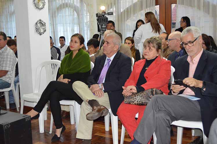 0504-Bolivia-documental-medicos1.jpg