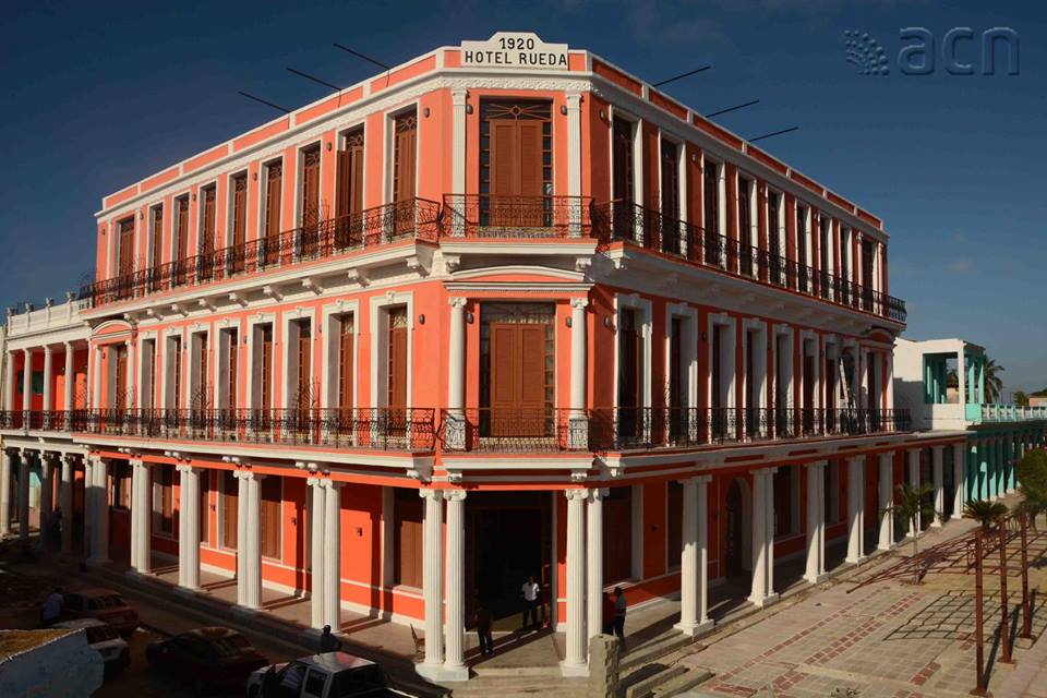 1012-hotel-rueda.jpg