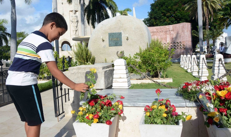 0813-fidel-stgo3.jpg