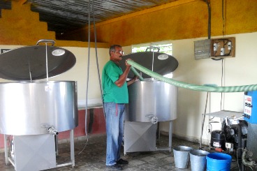 0815-centros de enfriamiento de leche.jpg