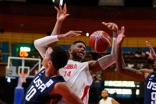 Con el objetivo de regresar al grupo de los 16 mejores equipos del continente americano, varios de los integrantes de la preselección nacional de baloncesto de Cuba se alistan en La Habana para participar en una eliminatoria en Belice, torneo que pondrá en juego dos plazas. Con el objetivo de regresar al grupo de los 16 mejores equipos del continente americano, varios de los integrantes de la preselección nacional de baloncesto de Cuba se alistan en La Habana para participar en una eliminatoria en Belice, torneo que pondrá en juego dos plazas.