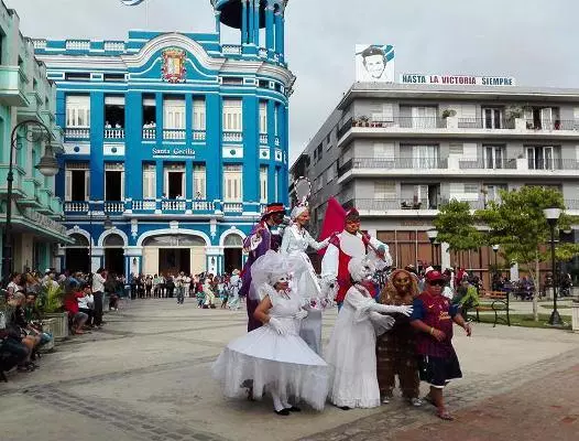 La presentación de la cantautora cubana Lidis Lamorú en el Teatro Avellaneda de Camagüey, es una de las principales actividades que se desarrollarán este martes como parte de las festividades por la Semana de la Cultura camagüeyana. La presentación de la cantautora cubana Lidis Lamorú en el Teatro Avellaneda de Camagüey, es una de las principales actividades que se desarrollarán este martes como parte de las festividades por la Semana de la Cultura camagüeyana.