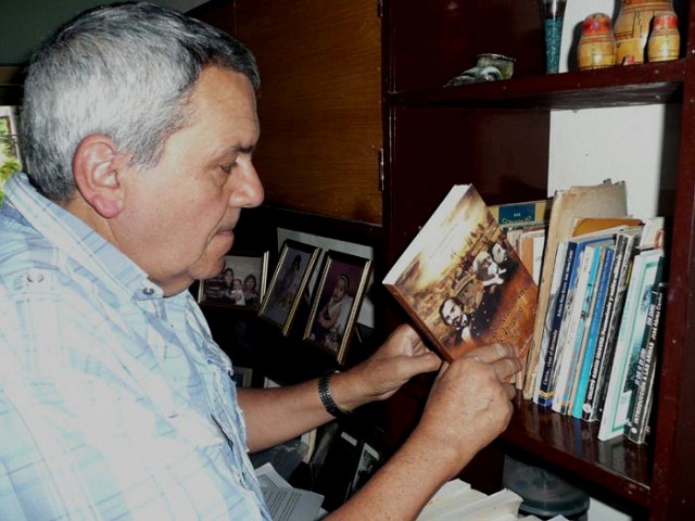 La Feria Internacional del Libro (FIL), que tendrá lugar en La Habana del 7 al 17 de febrero, será el escenario para la entrega del Premio Nacional de Historia 2018 al destacado investigador holguinero José Abreu Cardet. La Feria Internacional del Libro (FIL), que tendrá lugar en La Habana del 7 al 17 de febrero, será el escenario para la entrega del Premio Nacional de Historia 2018 al destacado investigador holguinero José Abreu Cardet.