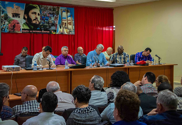 Reunión resumen de la visita gubernamental a la provincia, en el teatro del Comité Provincial del Partido Comunista de Cuba (PCC), en Las Tunas, el 16 de febrero de 2019. ACN FOTO/ Yaciel PEÑA DE LA PEÑA Reunión resumen de la visita gubernamental a la provincia, en el teatro del Comité Provincial del Partido Comunista de Cuba (PCC), en Las Tunas, el 16 de febrero de 2019. ACN FOTO/ Yaciel PEÑA DE LA PEÑA