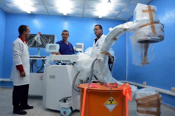 0621-_equipos_oncologico.jpg