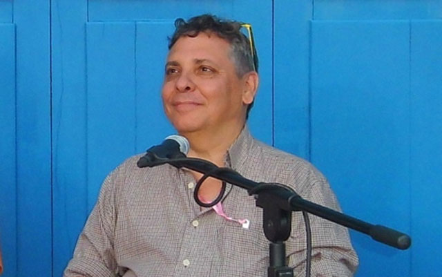 0625-poeta-sigfredo-ariel.jpg