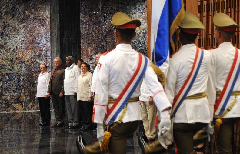 0711-embajadores3.jpg