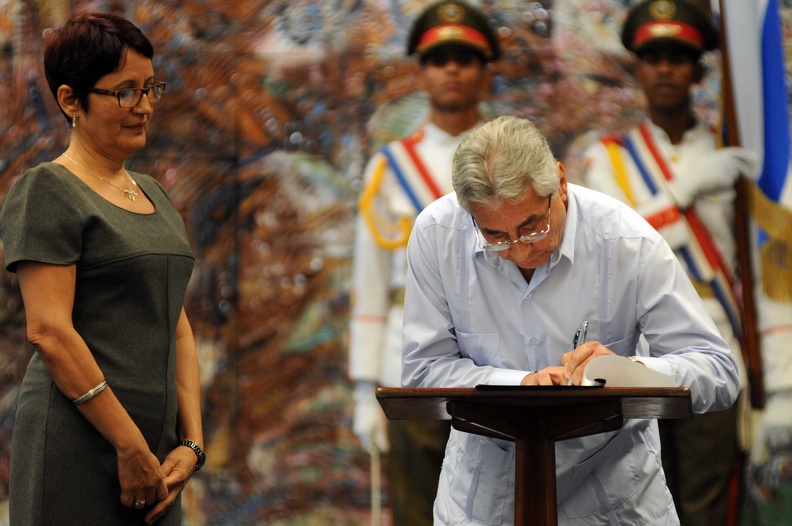 0711-embajadores7.jpg