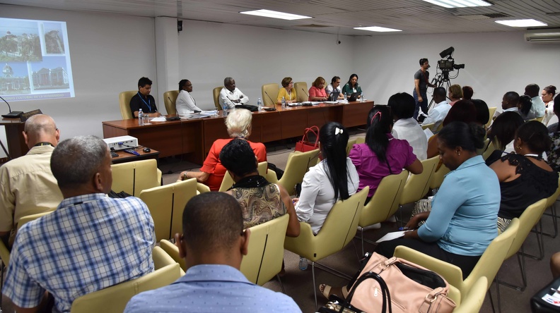 0710-asamblea-comunales3.jpg