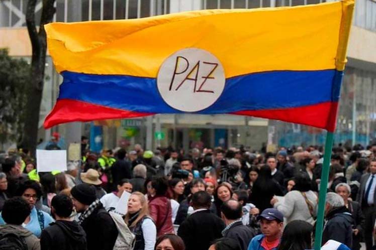 0712-paz-colombia.jpg