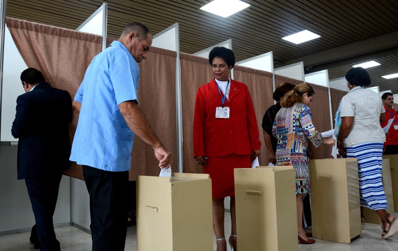 0713-asamblea-votacion-comision-electoral.3.jpg