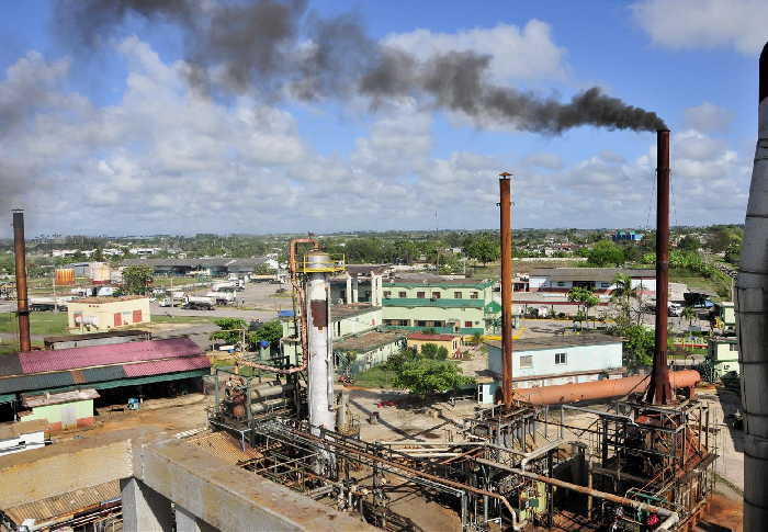 0716-refineria-sergio-soto.jpg