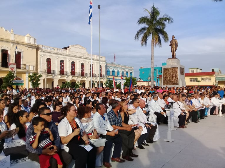 0717-graduacion-bayamo.jpg