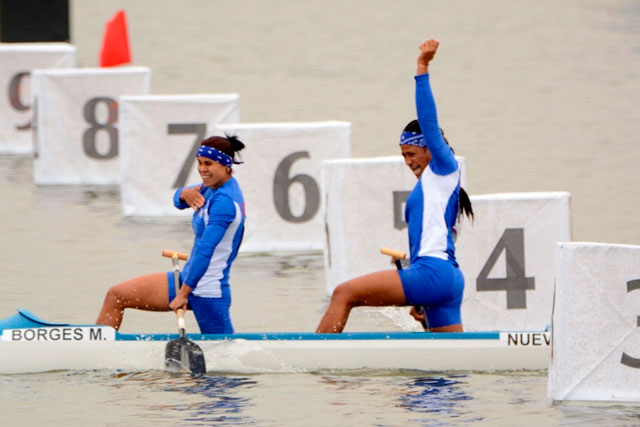 Duplas cubanas se acercan a medallas en Campeonato Mundial de Canotaje