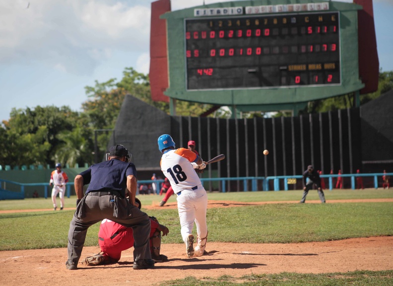 0819-santi-spiritus-santiago-beisbol.jpg