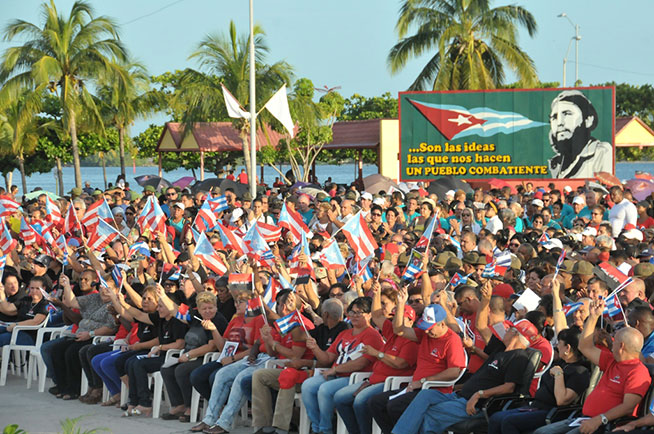 Acto-por-el-26-de-Julio-en-Cienfuegos_1.jpg