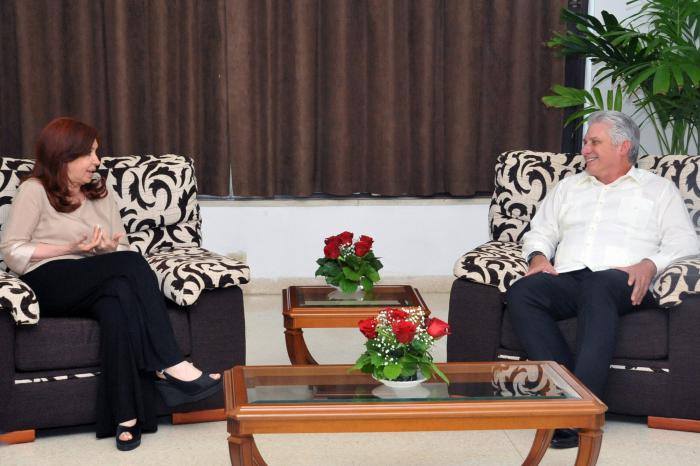 Díaz-Canel Receives Former President of Argentina