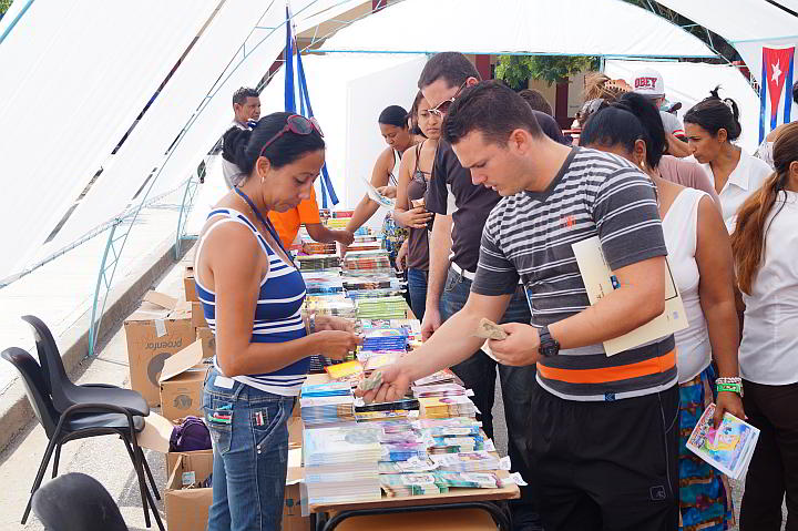 La subsede para lectores invidentes en la Feria del Libro para el oriente de Cuba funcionará desde hoy hasta el 24 de marzo en la ciudad de Holguín. La subsede para lectores invidentes en la Feria del Libro para el oriente de Cuba funcionará desde hoy hasta el 24 de marzo en la ciudad de Holguín.