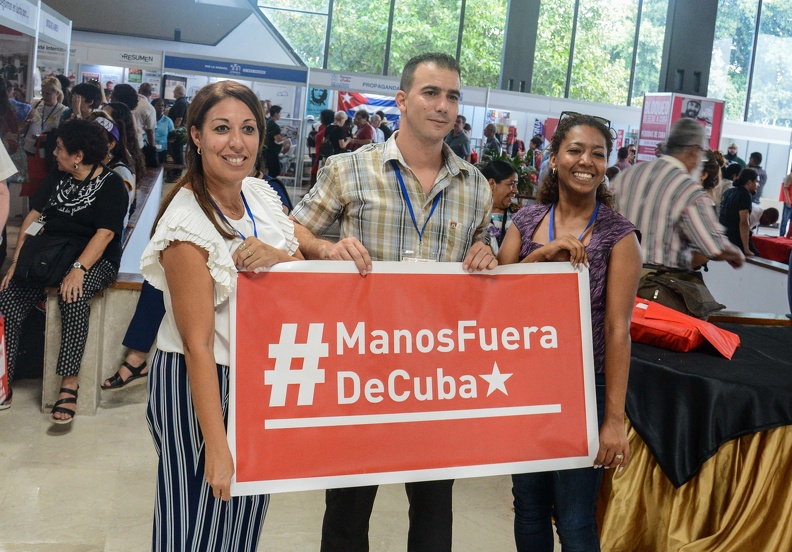 1101-manos4.jpg