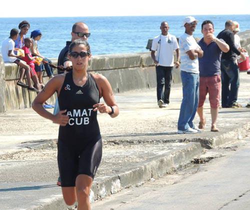 1019-Leslie-Amat-Triatlon-3.jpg