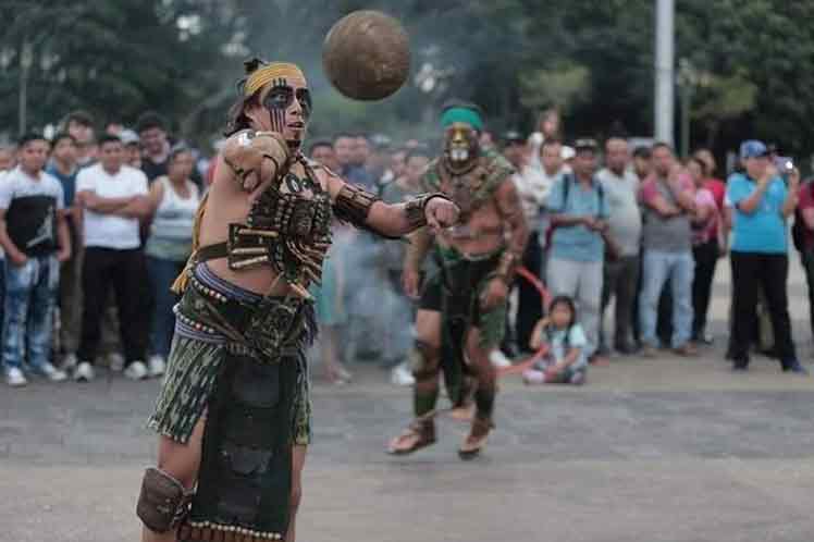 0927-pelota-maya-cuba.jpg
