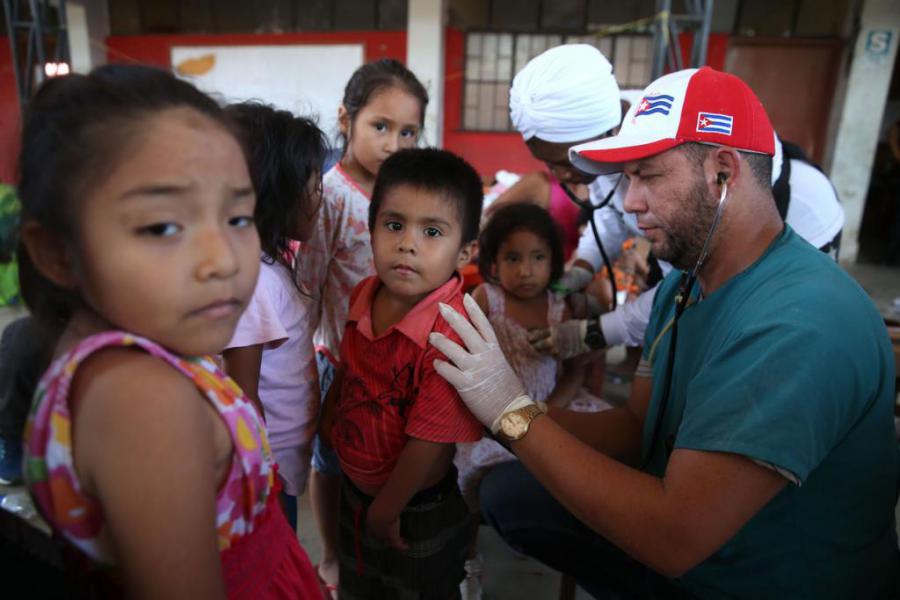 Resultado de imagen para médicos cubanos site:www.acn.cu