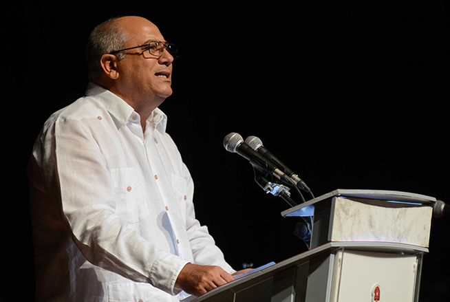 0912-Juan Almeida-12.jpg