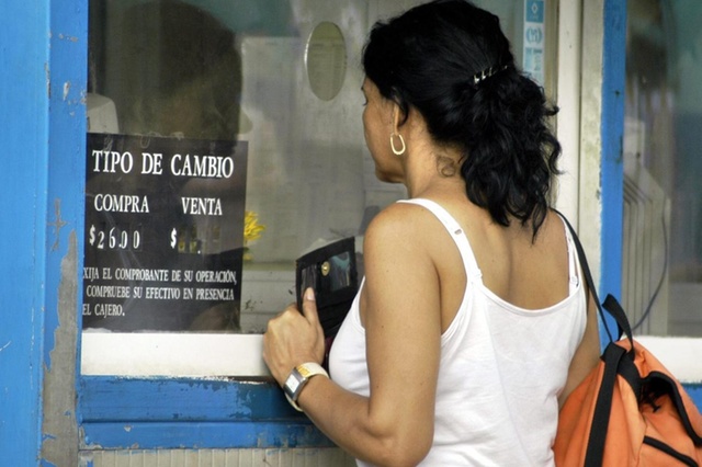 0917-PostFinance pone en problemas a los suizos en Cuba.jpg