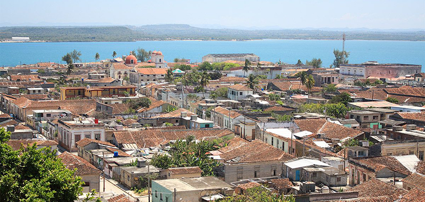 0917-holguin.jpg