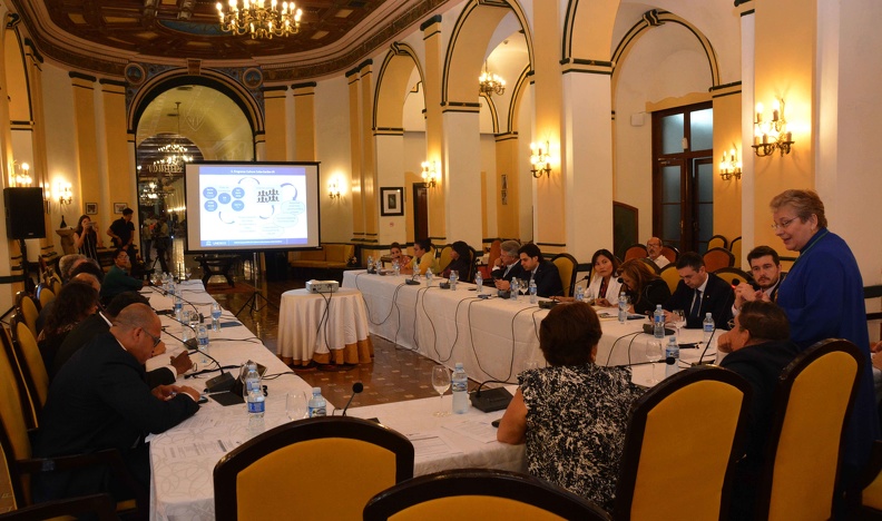 Katherine Muller- Marín (D), directora de la Oficina Regional de Cultura para América Latina y el Caribe de la UNESCO, participa en la Comisión de Educación, Cultura, Ciencia, Tecnologia y Comunicación del Parlamento Latinoamericano y Caribeño (Parlatino), en el Hotel Nacional de Cuba, en La Habana, el 19 de septiembre de 2019. 