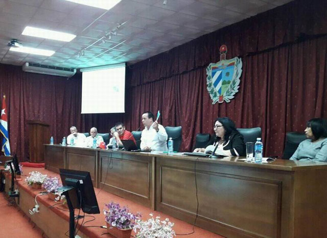 0422-congreso-salud1.jpg