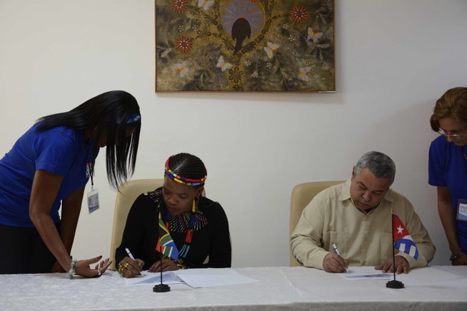 Trade Unions from Cuba and South Africa sign MOU