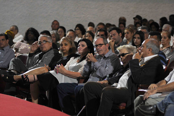 Asistentes al acto por el Aniversario 60 de la fundación del Instituto Cubano del Arte e Industria Cinematográficos (Icaic), y entrega del Premio Nacional de Cine 2019, en el Cine Chaplin, en La Habana, Cuba, el 22 de marzo de 2019. ACN FOTO/ Omara GARCÍA MEDEROS Asistentes al acto por el Aniversario 60 de la fundación del Instituto Cubano del Arte e Industria Cinematográficos (Icaic), y entrega del Premio Nacional de Cine 2019, en el Cine Chaplin, en La Habana, Cuba, el 22 de marzo de 2019. ACN FOTO/ Omara GARCÍA MEDEROS