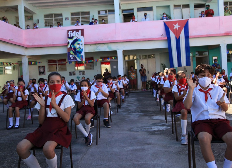 0112-curso-escolar-oas.jpg