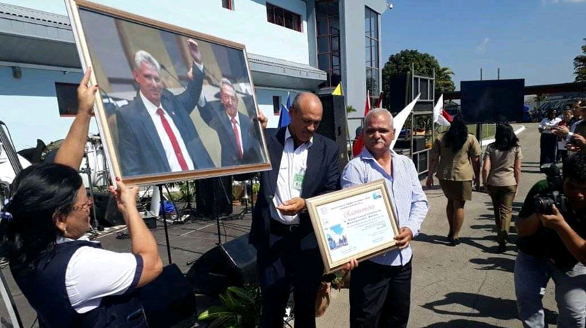 Condenan aeroportuarios cubanos afectaciones al sector por bloqueo de Estados Unidos