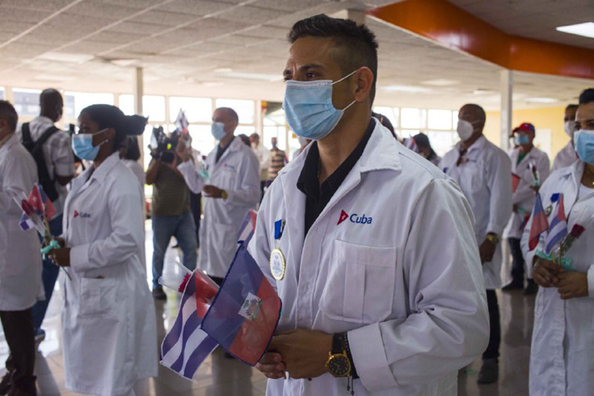 0-07-medicos-cubanos-haiti-2.jpg