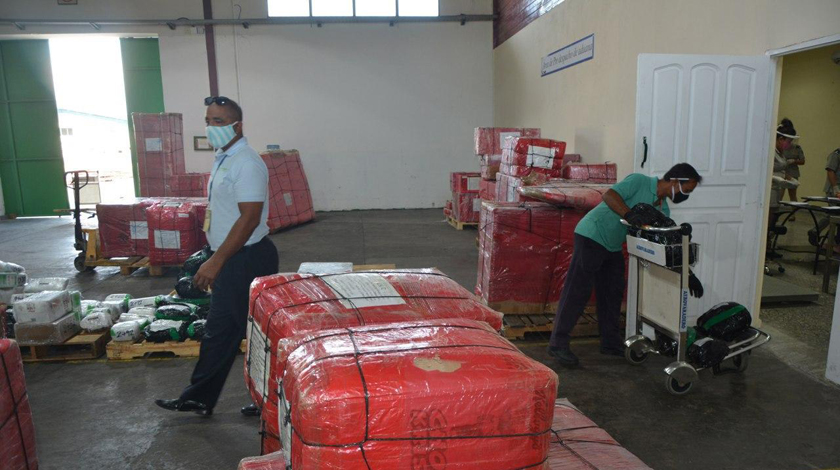 Laboran en Camagüey para agilizar entrega de bultos internacionales