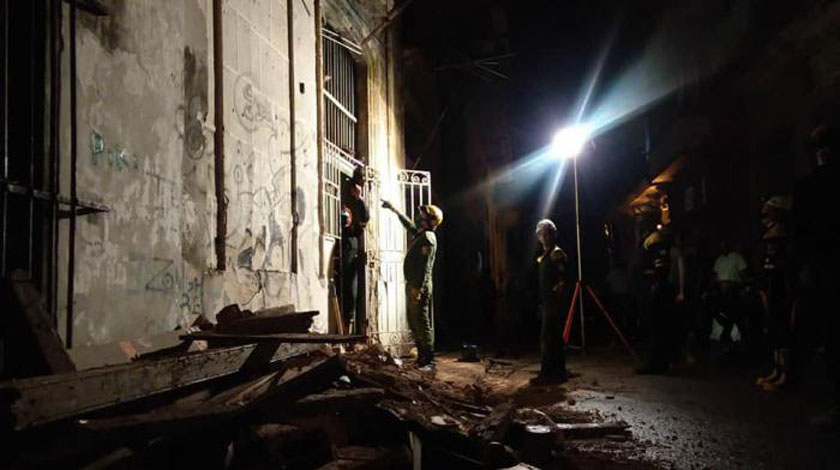 Aclaran información sobre derrumbe en edificio en La Habana