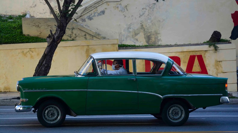 La Habana sin transporte y sin playa